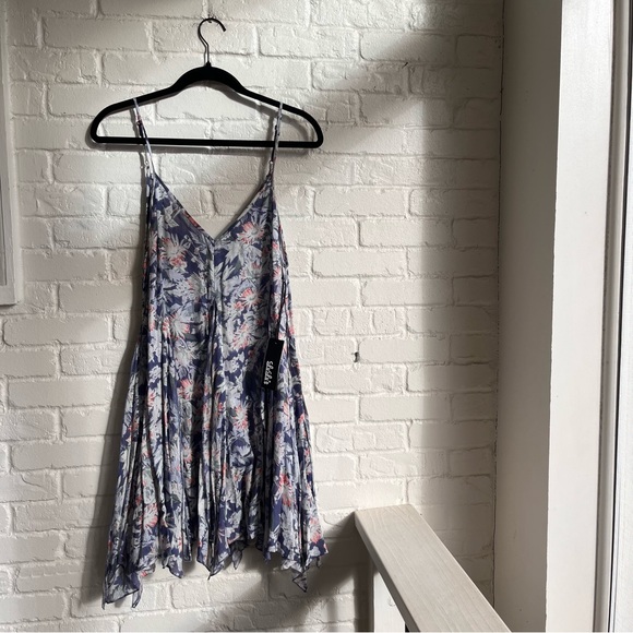 Never worn Lulus For Always Floral Dress - Picture 4 of 16